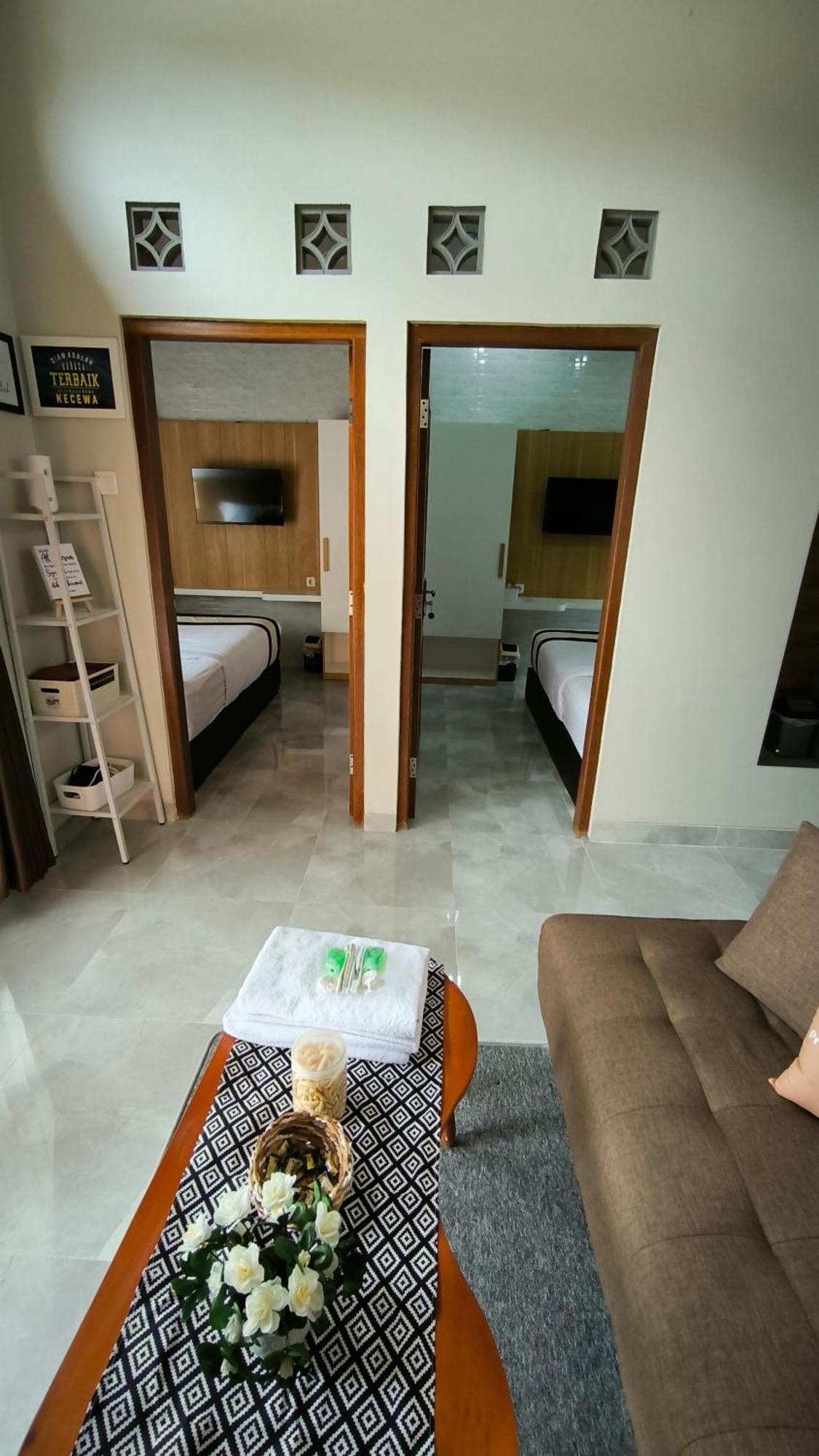 Premier Homestay Syariah Kalasan Esterno foto